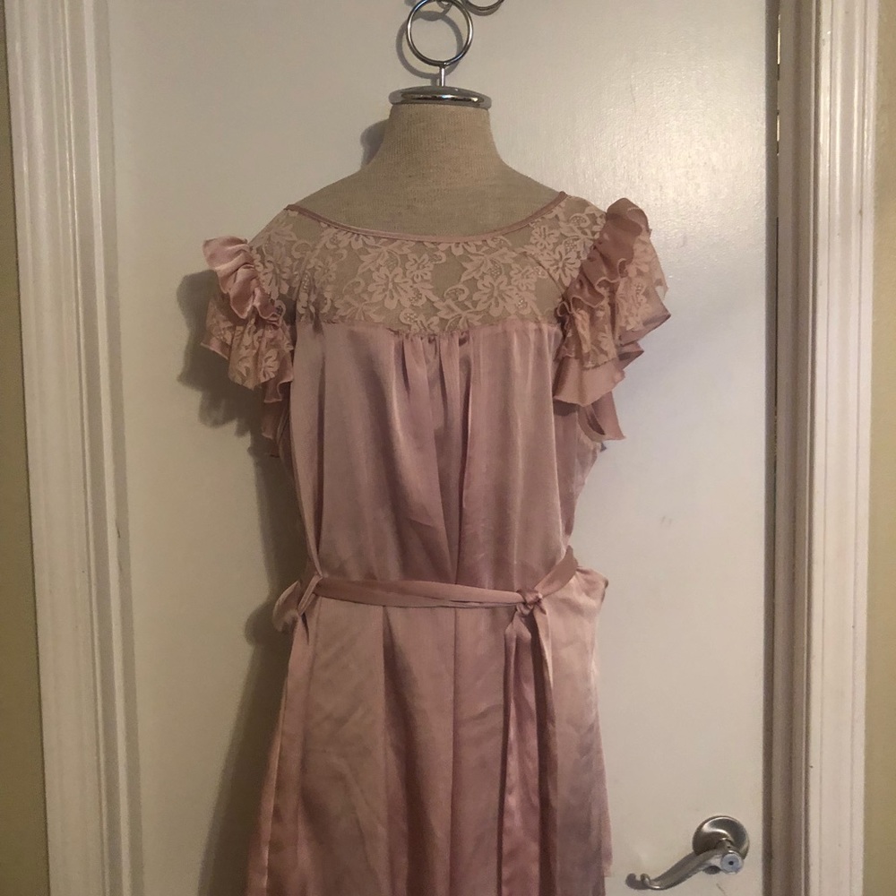 🌼3 for 25🌼 Plus Size Blush Pink Lace Tunic